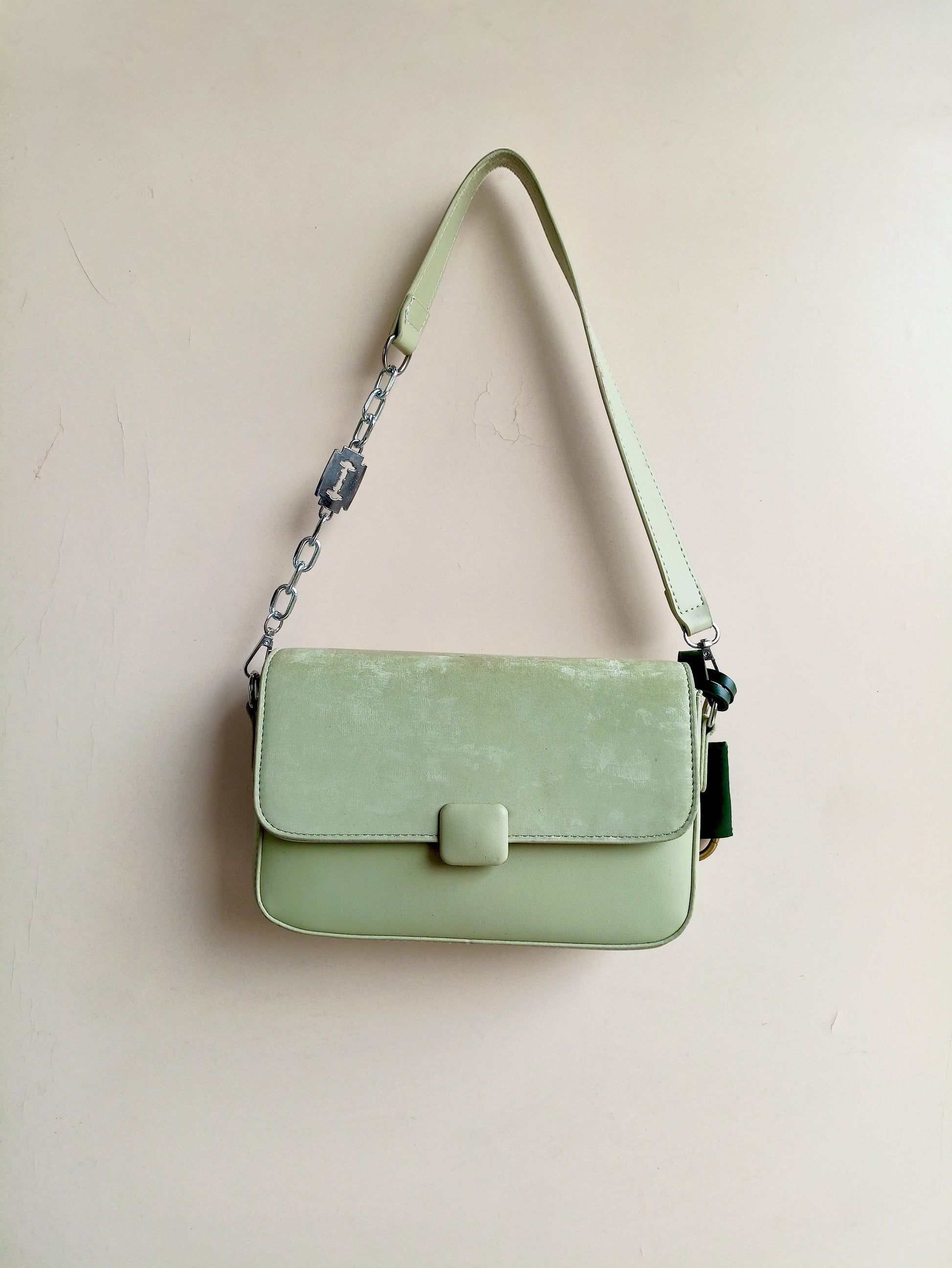 Box Sling Bag